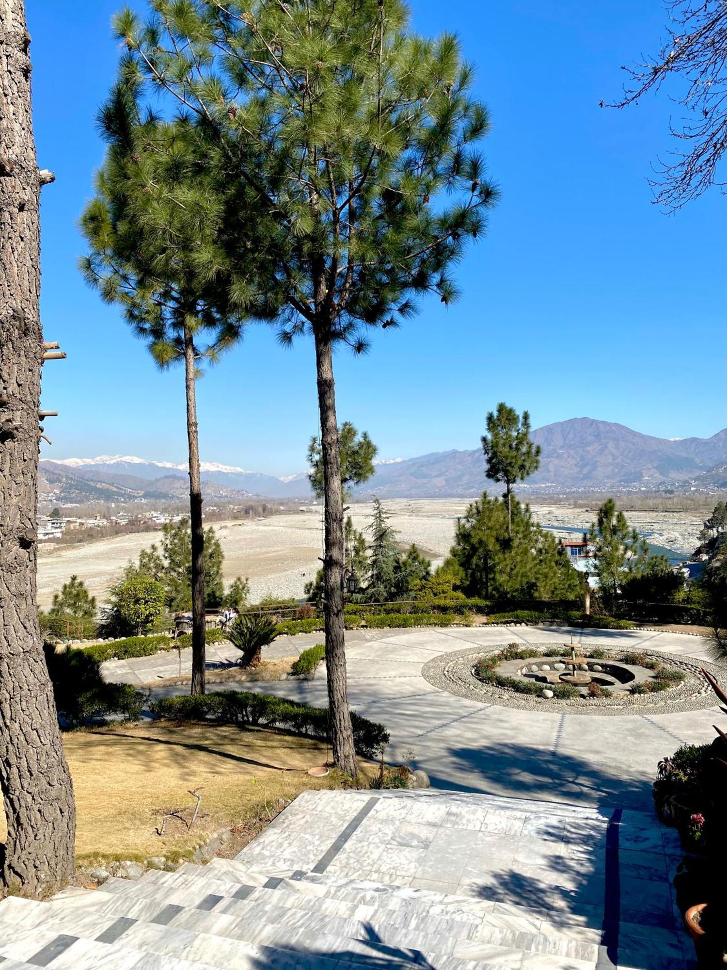 Rock City Resort Mingora Exteriör bild