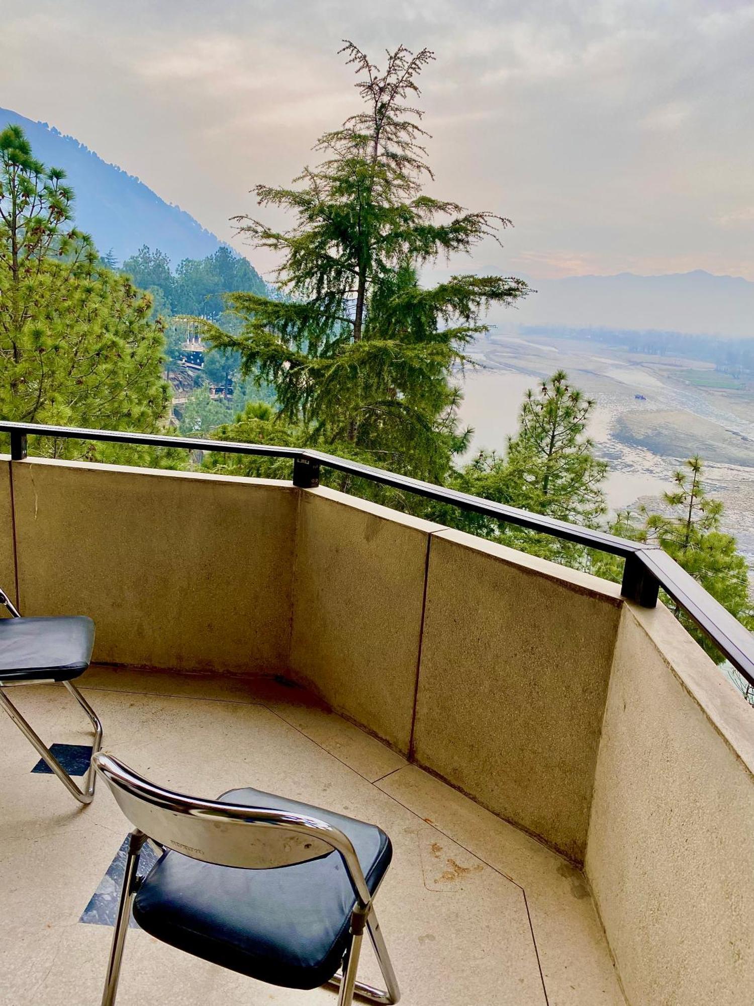 Rock City Resort Mingora Exteriör bild